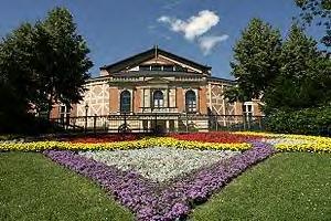 festspielhaus.jpg (21794 Byte)