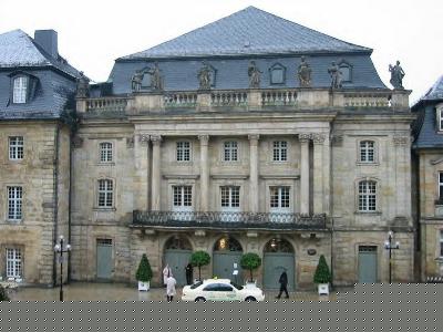 opernhaus.jpg (26326 Byte)