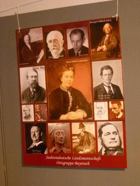 ausstellung1105.jpg (43470 Byte)