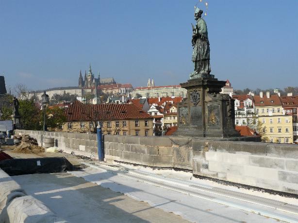 prag14.jpg (49869 Byte)