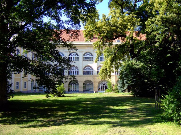 teplitz04.jpg (136078 Byte)